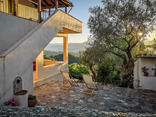Pikouliánika Mistra Estates Villa The Vine מראה חיצוני תמונה